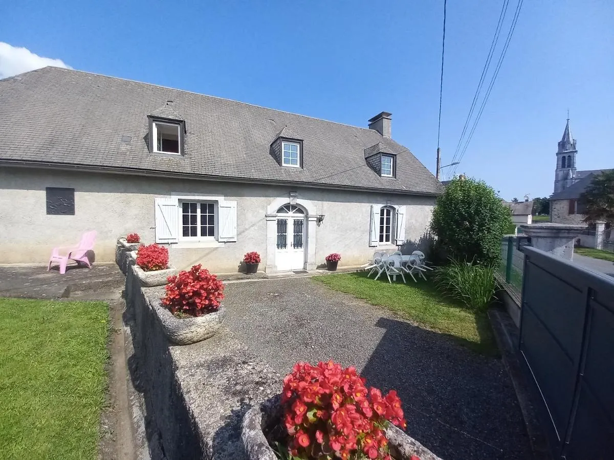Maison Avec Jardin Adé